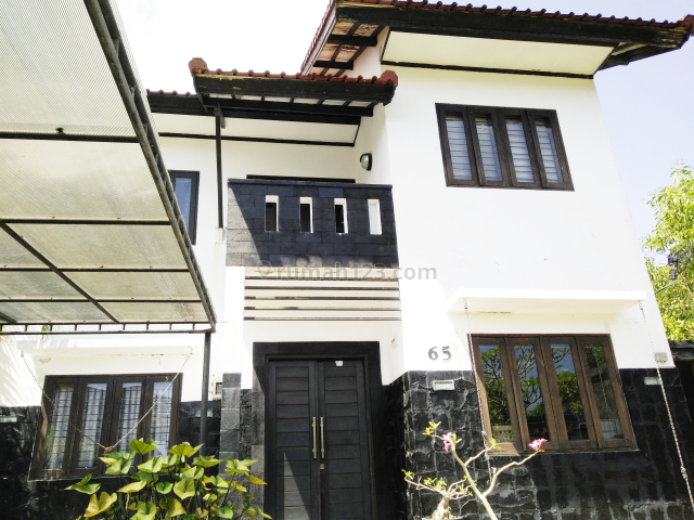 Rumah Di Pecatu Graha, 2 Lantai, 3 Kamar, Fully Furnished, Pecatu, Badung