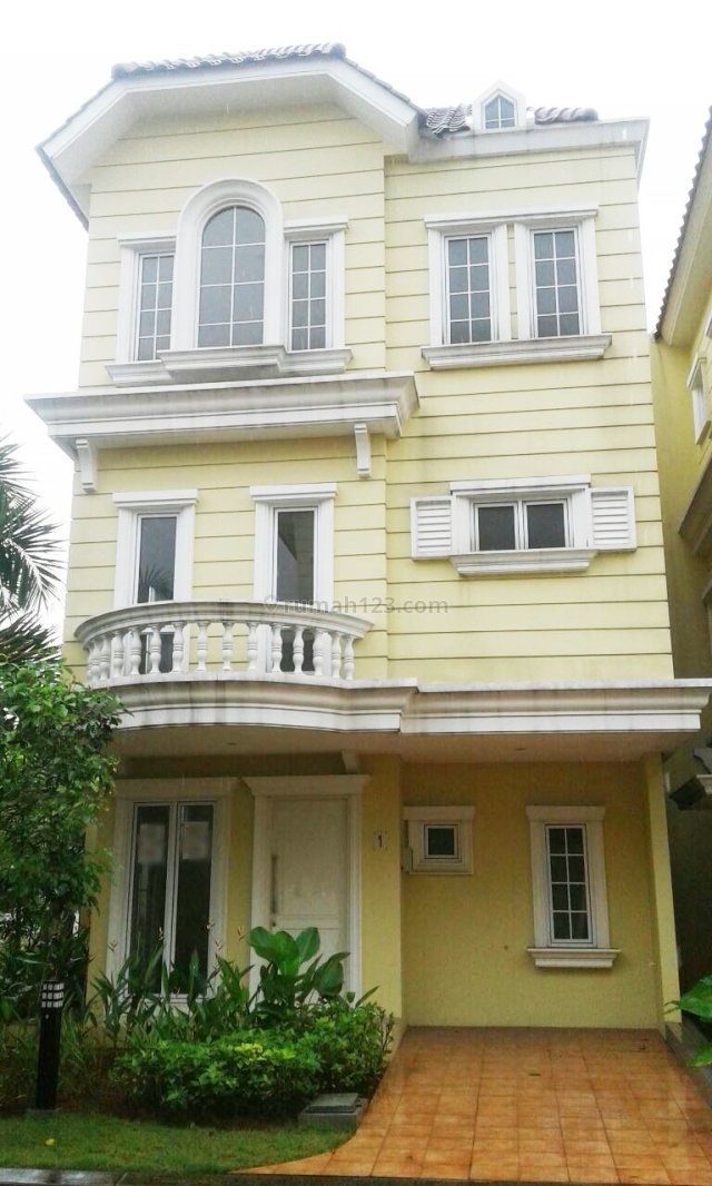 Rumah Cantik 3 Lantai Di Montana Village - Gading Serpong (BBYB01), Gading Serpong Montana Village, Tangerang