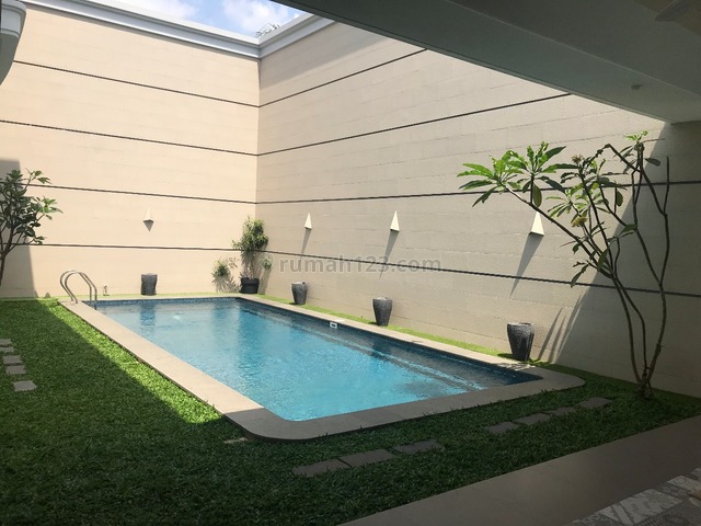 A New Brand House For Rented at Pondok Indah, Pondok Indah, Jakarta Selatan