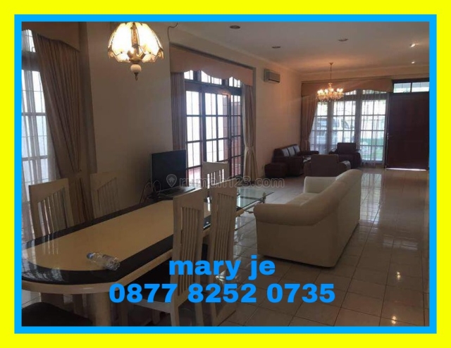 Rumah dengan lingkungan yang tenang dan aman Di Menteng., Menteng, Jakarta Pusat