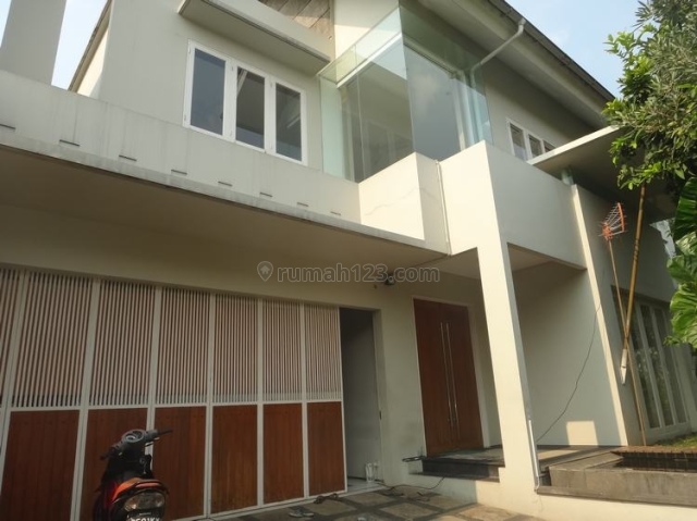 Modern House - Pondok Indah, Pondok Indah, Jakarta Selatan