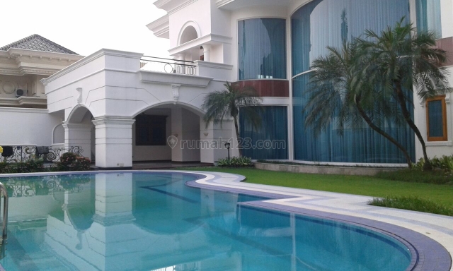 Rumah di lokasi elit di Pondok Indah, Pondok Indah, Jakarta Selatan