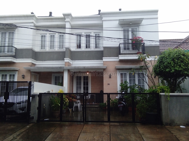 Rumah cantik menarik tenang harga murah di ampera jakarta selatan, Ragunan, Jakarta Selatan