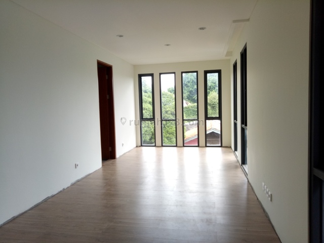 Classic modern house in Kemang “The price can be negotiable”, Kemang, Jakarta Selatan
