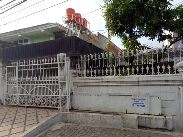 RUMAH TUA PLUIT JALAN BESAR HITUNG TANAH LOKASI STRATEGIS, Pluit, Jakarta Utara