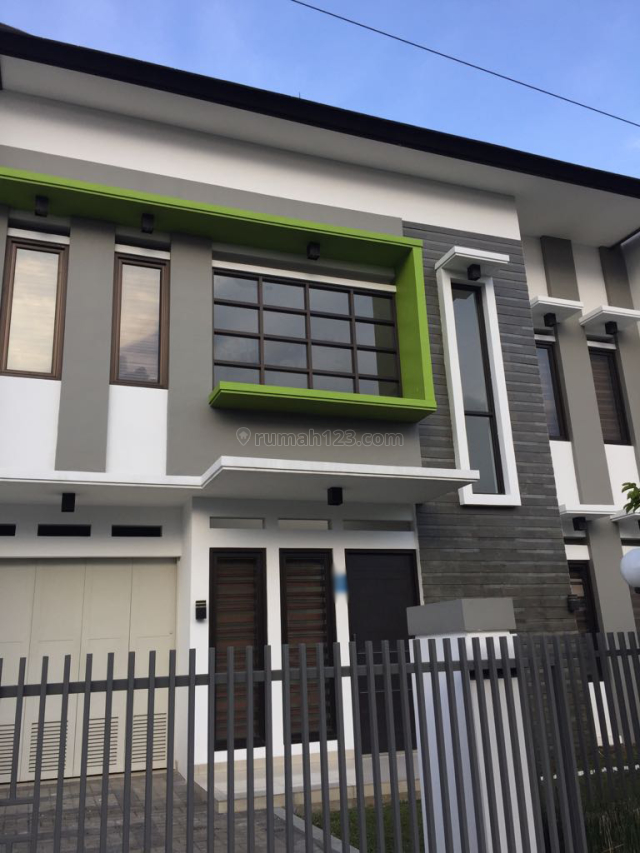 Rumah baru dan Nyaman, Asri, Sejuk, Batununggal, Batununggal, Bandung