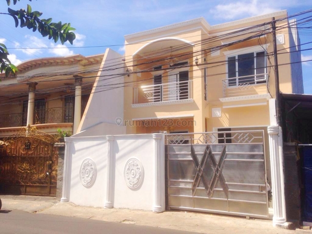 Rumah Baru Mewah di Jagakarsa dekat Kebagusan, Lenteng Agung, Jagakarsa, Jakarta Selatan