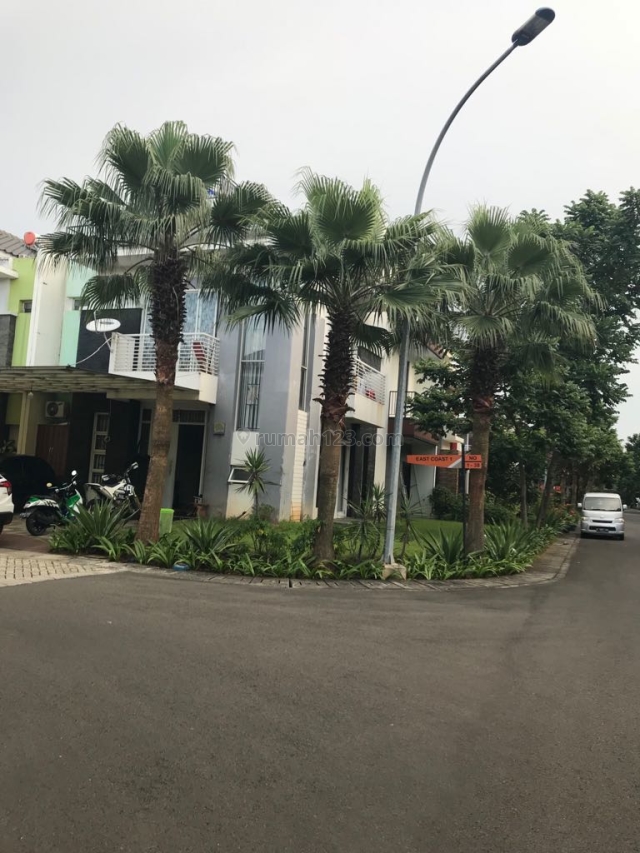 Rumah Greenlake city cluster Amerika hoek Furnished 13x18 3lt SHM, Kresek, Tangerang