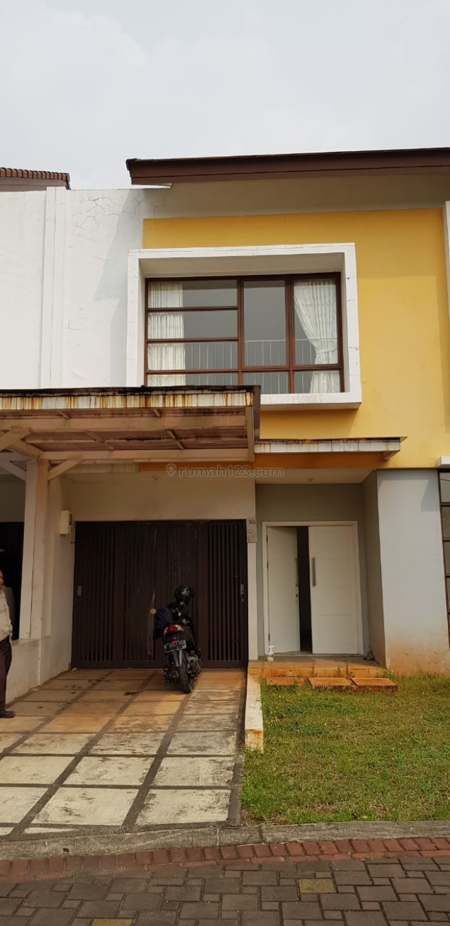 Rumah lebar 12 cluster Lantana JGC Jakarta Garden City hadap Utara Bangunan 2 lantai, Cakung, Jakarta Timur