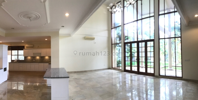 Semi classic renovated house in Pondok Indah, Pondok Indah, Jakarta Selatan