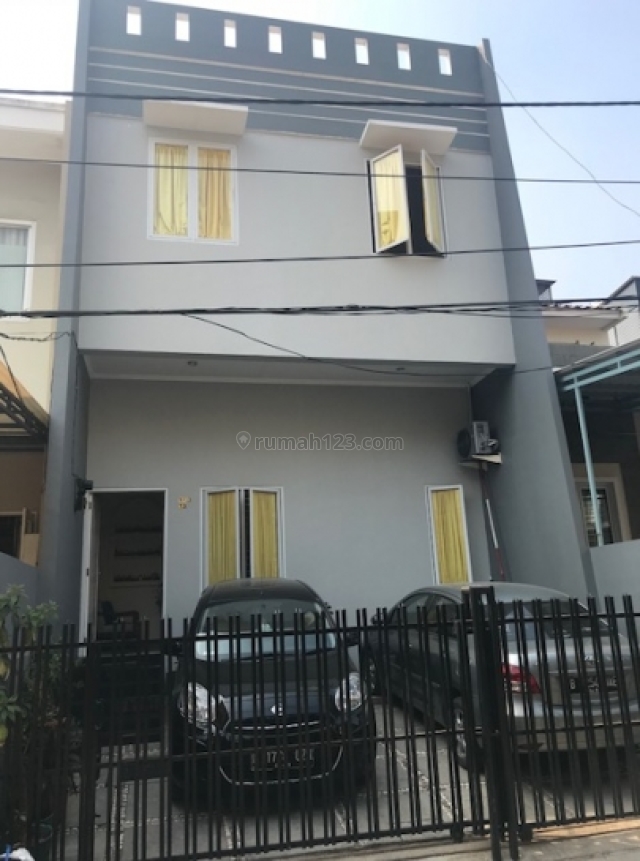 CEPAT!! Rumah Asri dan Nyaman di Gading Indah ,Blkng Mall , Bisa Nego, Kelapa Gading, Jakarta Utara