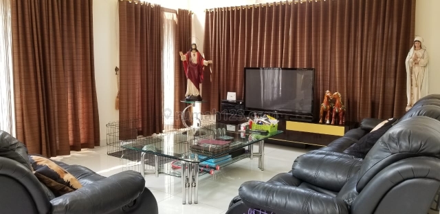 Rumah Gold Coast - PIK , siap huni rapi dan pool hanya 15 m nego, Pantai Indah Kapuk, Jakarta Utara