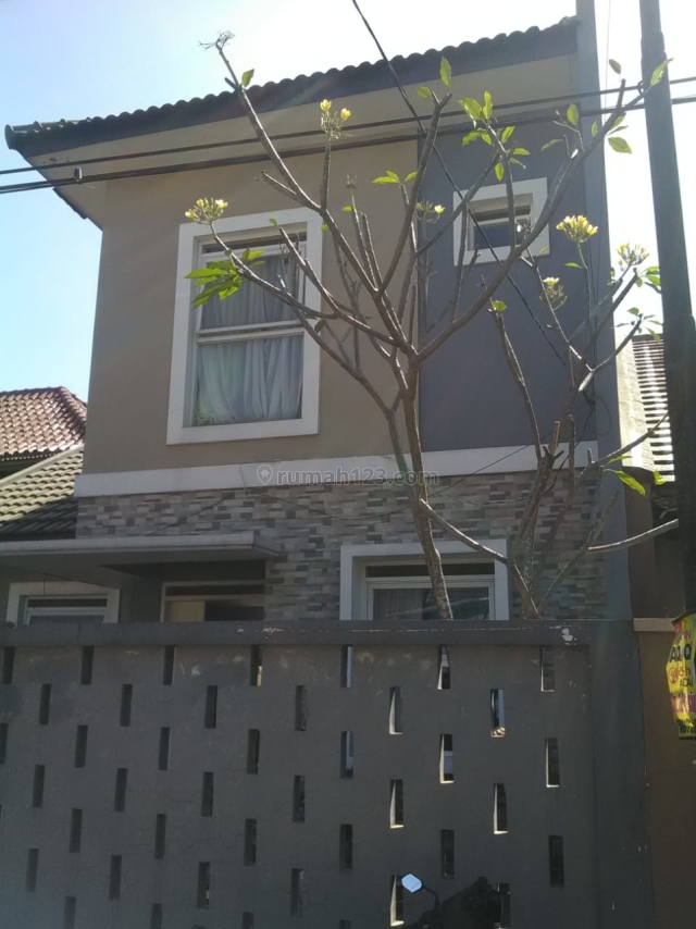 Rumah permata Bumi Cisaranten Arcamanik, Arcamanik, Bandung