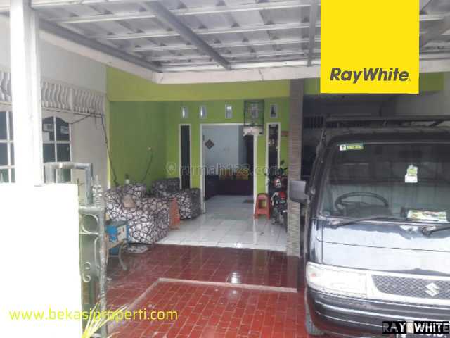 Rumah siap huni belakang grandwisata di lokasi sangat strategis, akses mudah harga bagus., Mustikajaya, Bekasi