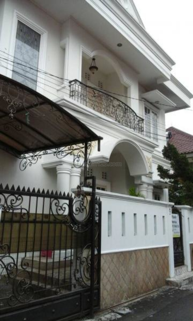 PULOMAS 166 m2 RUMAH SIAP HUNI HUB 081280069222 ABEL PR-014325, Kelapa Gading, Jakarta Utara
