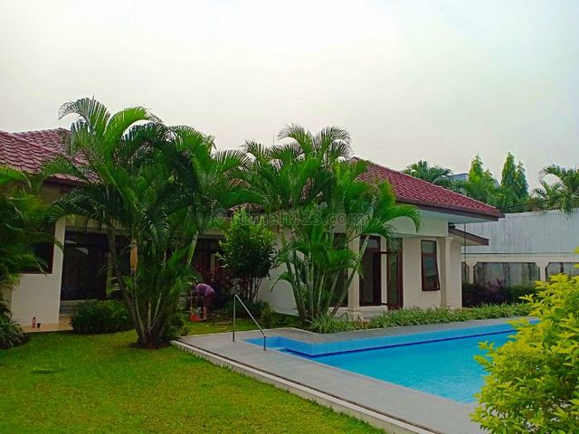 Rumah Asri Dalam Komplek Di Ampera Kemang Jakarta Selatan, Ampera, Jakarta Selatan