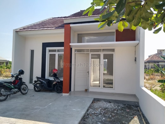 RUMAH Apik Murah di Pedurungan Semarang T.36/80, Pedurungan, Semarang