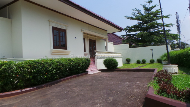 NICE HOUSE FOR EXPATRIATE USD2000, Cipete, Jakarta Selatan