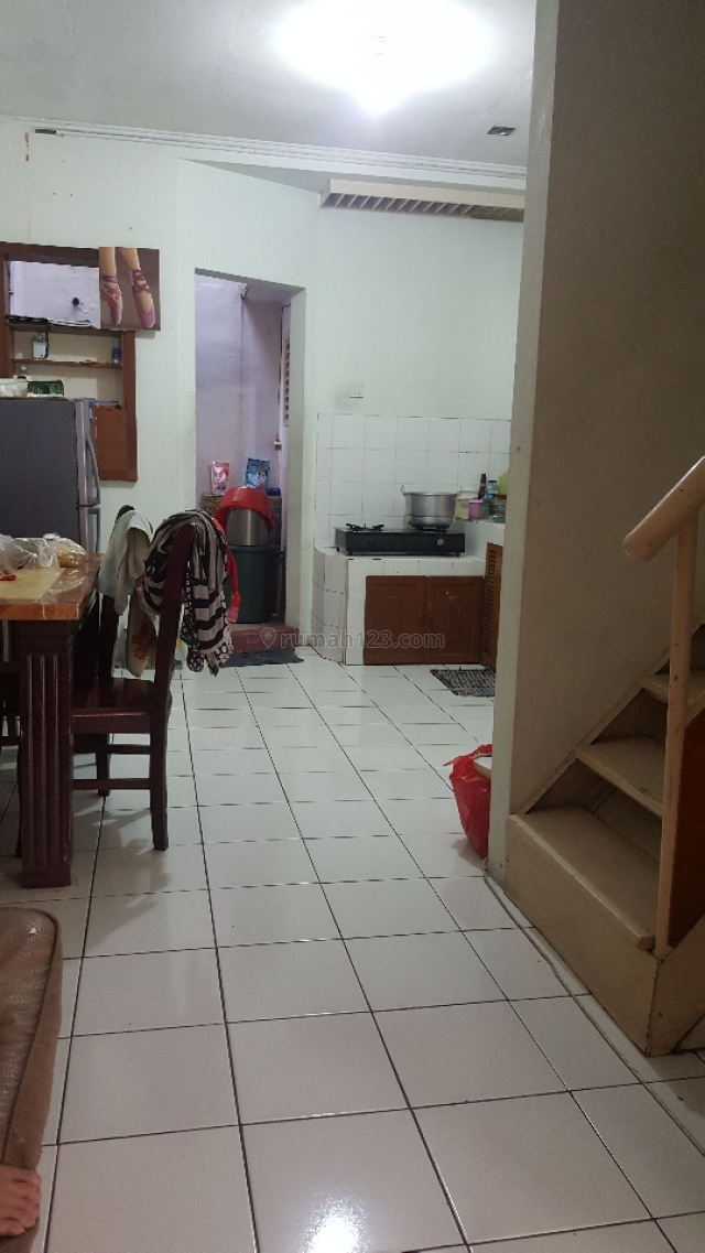 rumah mungil dan cantik siap huni....hrg msh nego, Taman Palem, Jakarta Barat