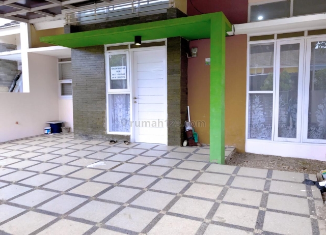 Rumah terawat,cocok untuk tempat tinggal di ciwastra, Ciwastra, Bandung