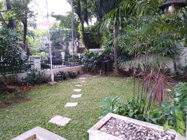 Rumah Nyaman dan Tenang Dekat JIS School Di Kencana Permai Pondok Indah, Pondok Indah, Jakarta Selatan