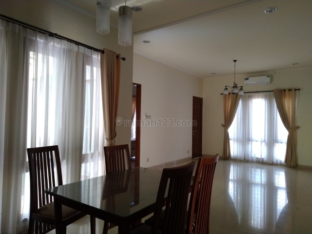 Rumah di Town House Asri Full Furniture Siap Huni Di Mampang Prapatan Pancoran Jakarta Selatan, Mampang Prapatan, Jakarta Selatan