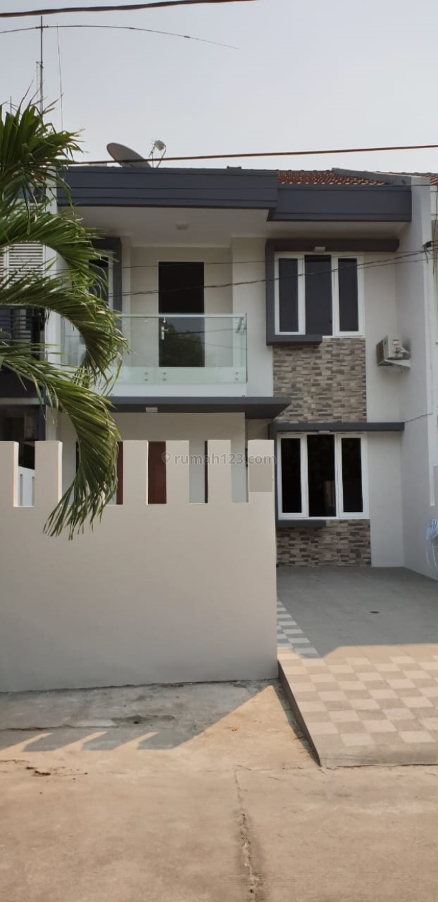 RUMAH GADING ARCADIA LT 6X18m SIAP HUNI 2 Lantai HUB: 081280069222 (FIFI) PR-15147, Sunter, Jakarta Utara