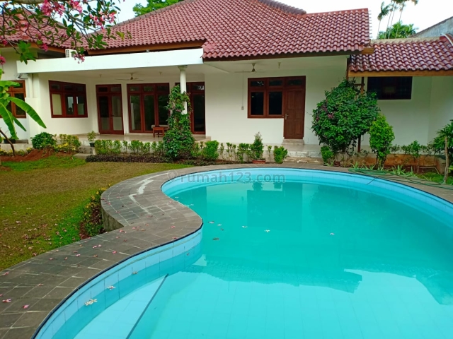 VERY BEAUTIFULL HOUSE WITH SWIMMING POOL AT KEMANG DALAM 2900 USD, Kemang, Jakarta Selatan