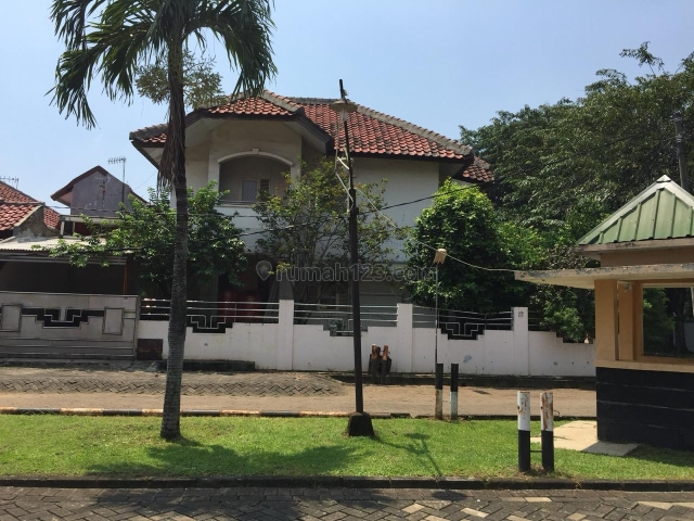 Rumah Hook & Kokoh di Perumahan Besar dekat Sumarecon Bekasi ( Fera, 082111730979), Bekasi Timur, Bekasi