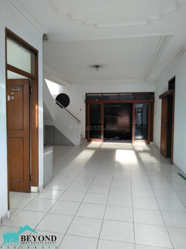 Rumah Nyaman+Anti Banjir Lokasi Keren Taman Holis Indah Bandung, Holis Cigondewah, Bandung