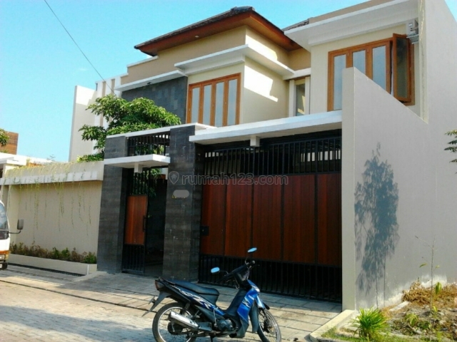 Hunian Mewah Full Furnished Area Premium Solo Baru, Baki, Sukoharjo