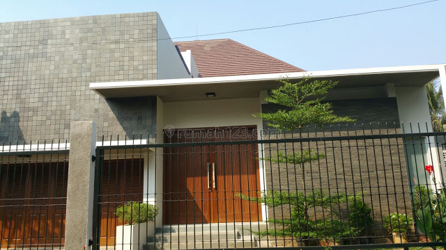 RUMAH DI KEMANG 4BR LT.433 LB.450 RP. 18,5 MILYAR NEGO, Kemang, Jakarta Selatan