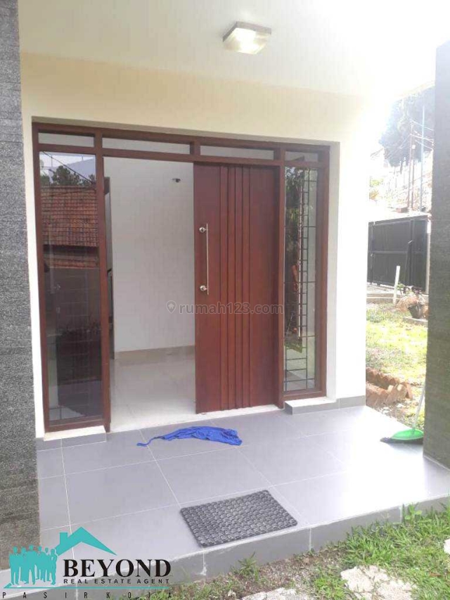 RUMAH MEWAH MURAH STRATEGIS TERJANGKAU AMAN SETRA DUTA BANDUNG, Setra Duta, Bandung