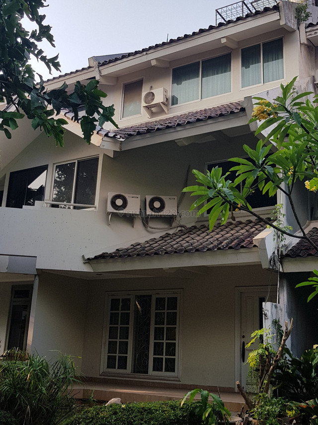 Dijual townhouse pantai mutiara murah, Pantai Mutiara, Jakarta Utara