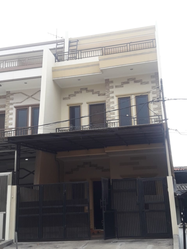 RUMAH BAGUS DI TANJUNG DUREN 6 X 15 HUB : 081280069222 CLAUDIA PR 16524, Tanjung Duren, Jakarta Barat