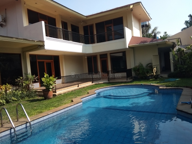 RUMAH MEWAH DI KEMANG LOKASI STRATEGIS DKI JAKARTA SELATAN, Kemang, Jakarta Selatan