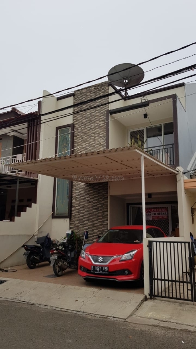 MURAH!! Rumah 2 Lantai Tmn Royal 2 Uk 6x16 Hanya 1.45M Nego, Taman Royal, Tangerang