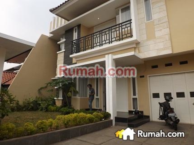 RUMAH MEWAH DI PEJATEN DEKAT PEJATEN VILAGE DKI JAKARTA SELATAN, Pejaten, Jakarta Selatan