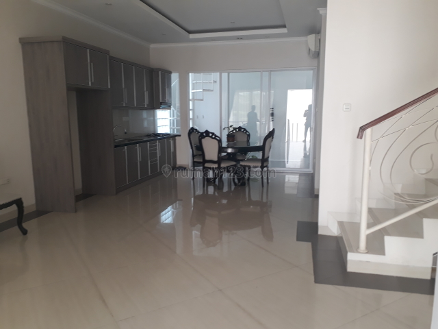 Cluster Full Furnished Cilandak Belakang Citos dan Talavera Office ParkJakarta Selatan, Cilandak, Jakarta Selatan