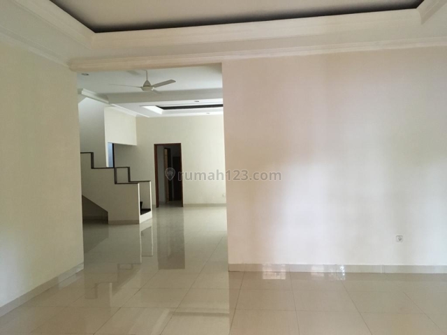 Rumah Cilandak Minimalis Bagus Strategis Dekat Mall Citos Jakarta Selatan, Cilandak, Jakarta Selatan