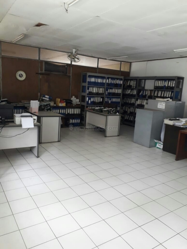 Rumah Lama Hitung Tanah di Komplek Timah Pondok Labu, Pondok Labu, Jakarta Selatan