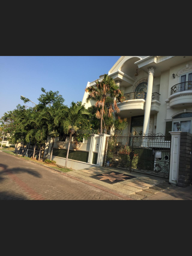 Rumah Mewah PIK Full Fasilitas HOME THEATRE BAR PANGGUNG BILLIARD GAZEBO, Pantai Indah Kapuk, Jakarta Utara