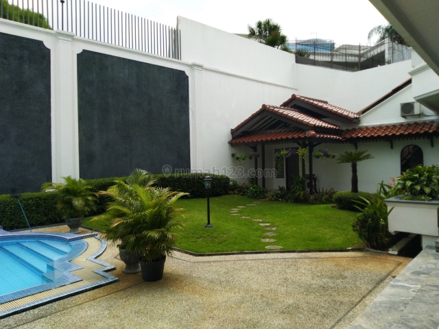 Rumah mewah di pondok indah Taman Luas , Tenang , Asri dan Nyaman, Pondok Indah, Jakarta Selatan