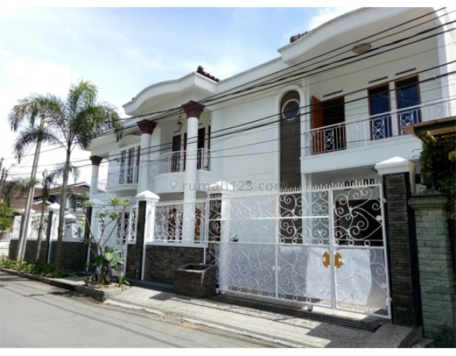 butuh uang rumah daerah tubagus ismail bandung, Dago, Bandung