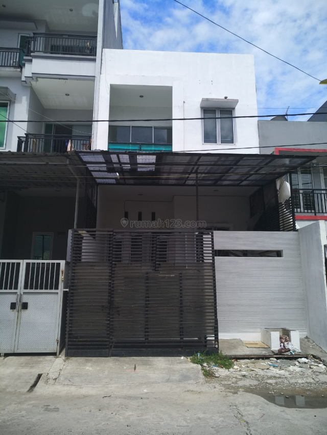 rumah minimalis 2 lantai di muara karang , jakarta utara, Muara Karang, Jakarta Utara