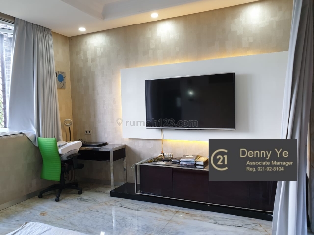 RUMAH PIK RENOV & BEST LOCATION, Pantai Indah Kapuk, Jakarta Utara