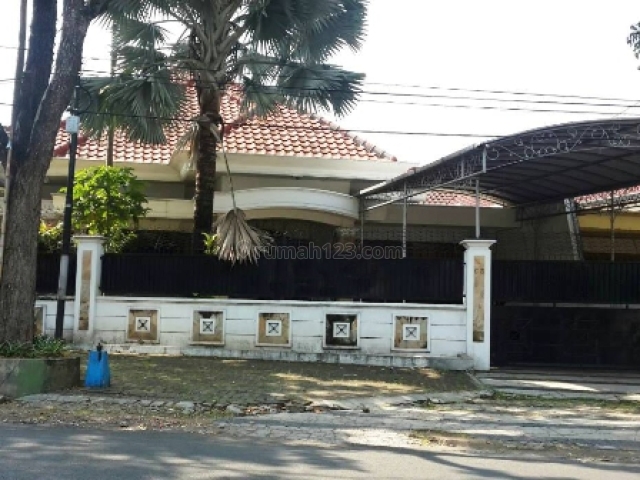 Rumah di Simpang Wilis, Gunung-gunung, Malang