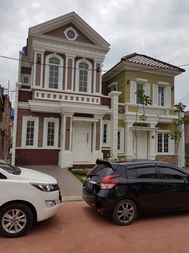 Rumah Siap Tempati Di Jl. Bromo, Paramount Village, Simongan, Semarang, Simongan, Semarang