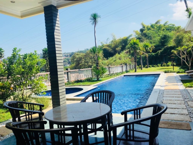 RUMAH VILLA LUX WITH POOL FULLFURNISH NYAMAN DAN SEJUK @ RESOR DAGO PAKAR BANDUNG UTARA, Dago, Bandung