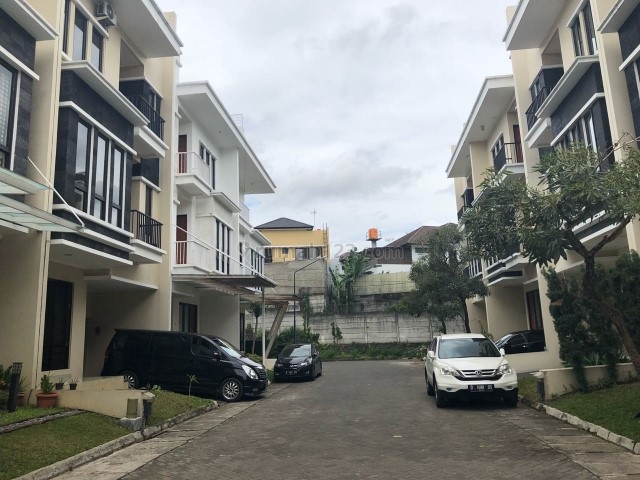 RUMAH LUX FURNISH LB 350M SETRA DUTA HARMONI DEKAT SETRASARI BANDUNG, Setra Duta, Bandung